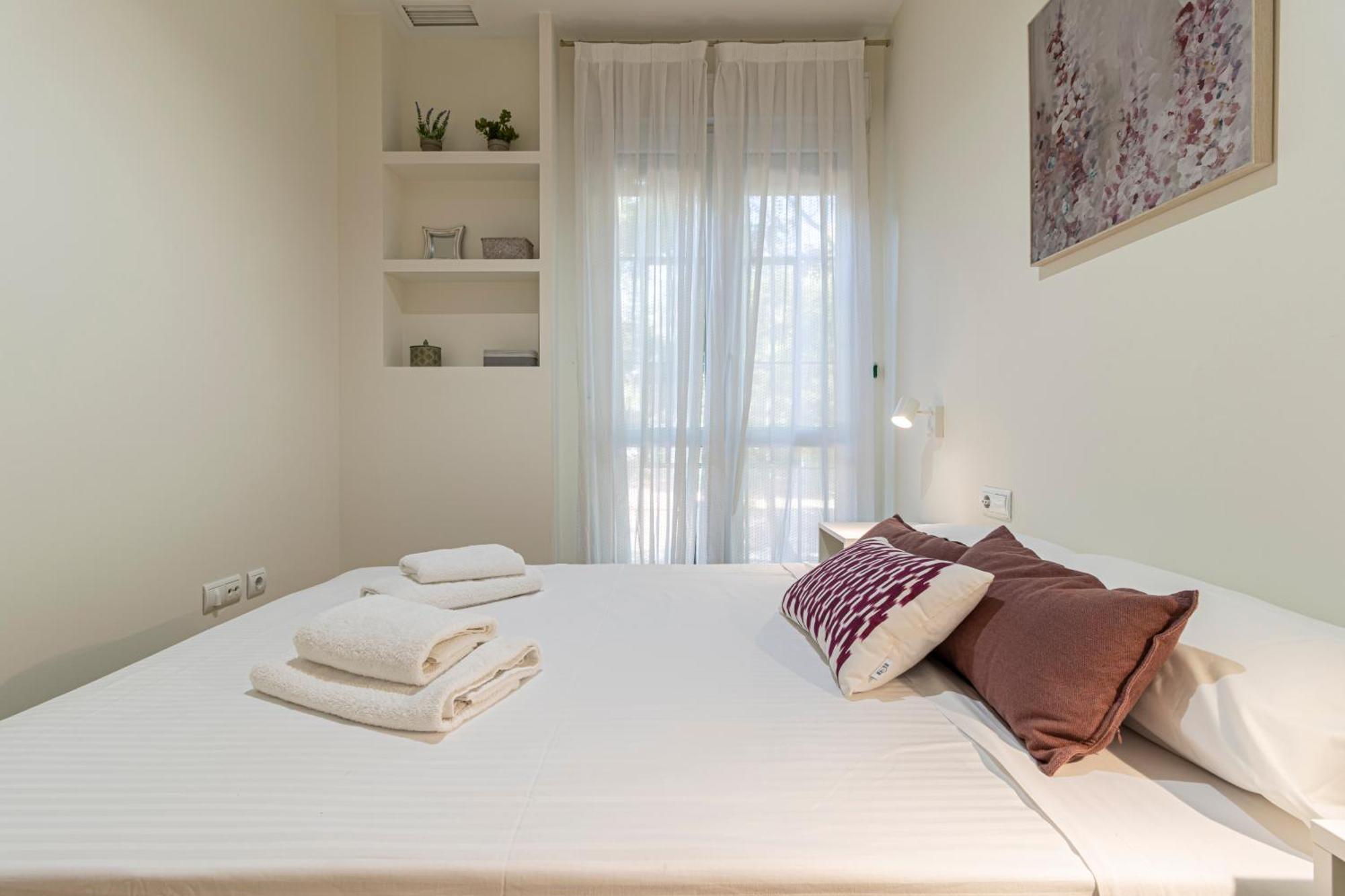 Allo Apartments Santo Domingo 2 Habitaciones - Parking Херес-де-ла-Фронтера Экстерьер фото