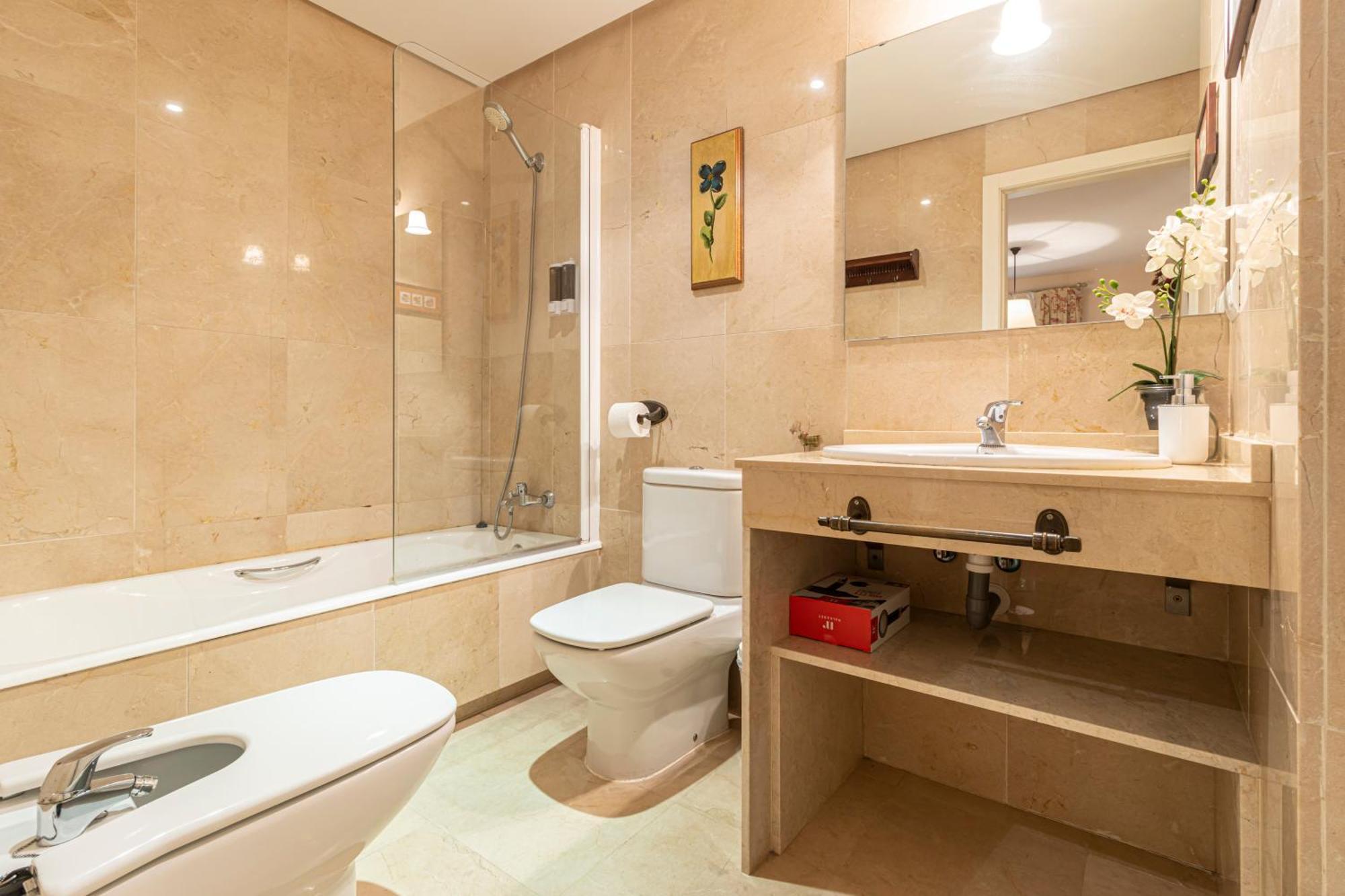Allo Apartments Santo Domingo 2 Habitaciones - Parking Херес-де-ла-Фронтера Экстерьер фото